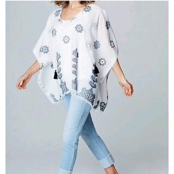 J. Jill Sweaters - J. Jill Tasseled Fringe Lace Trim Poncho